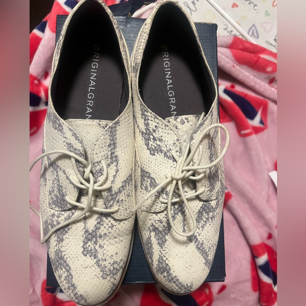Cole Haan Oxford Woman Shoes